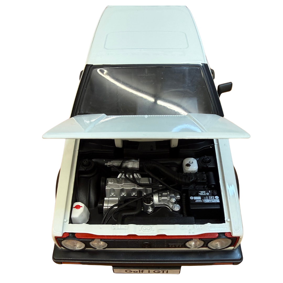 Welly 1/18 – Volkswagen Golf 1 GTI