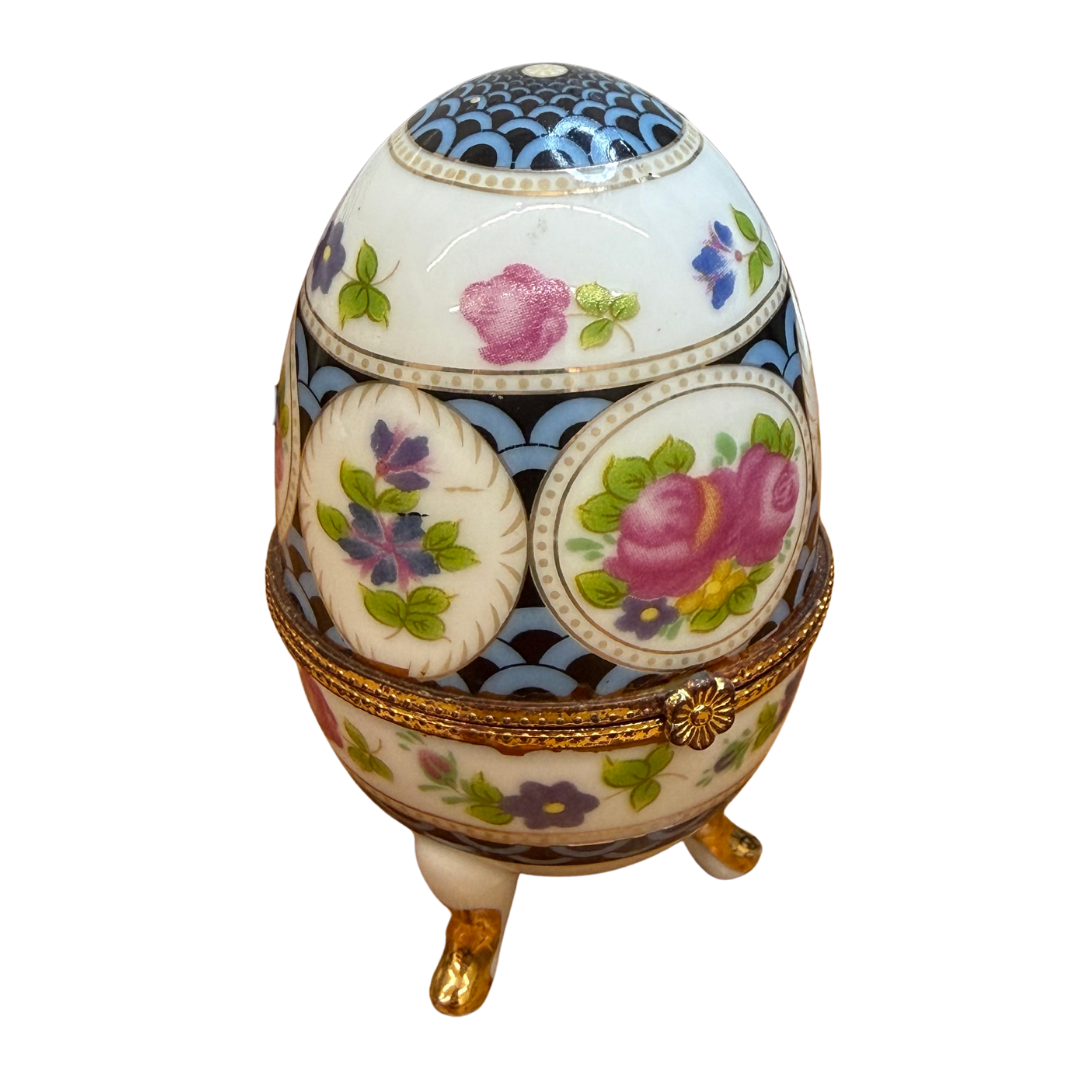 Œuf en porcelaine