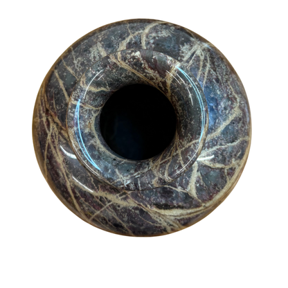 Vase en marbre marron