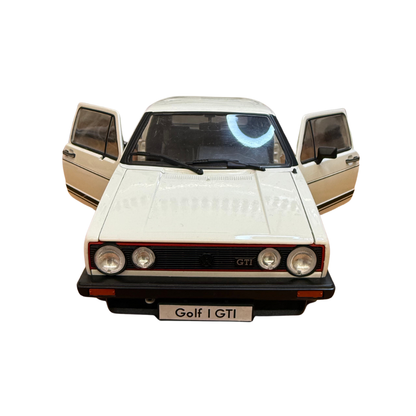 Welly 1/18 – Volkswagen Golf 1 GTI