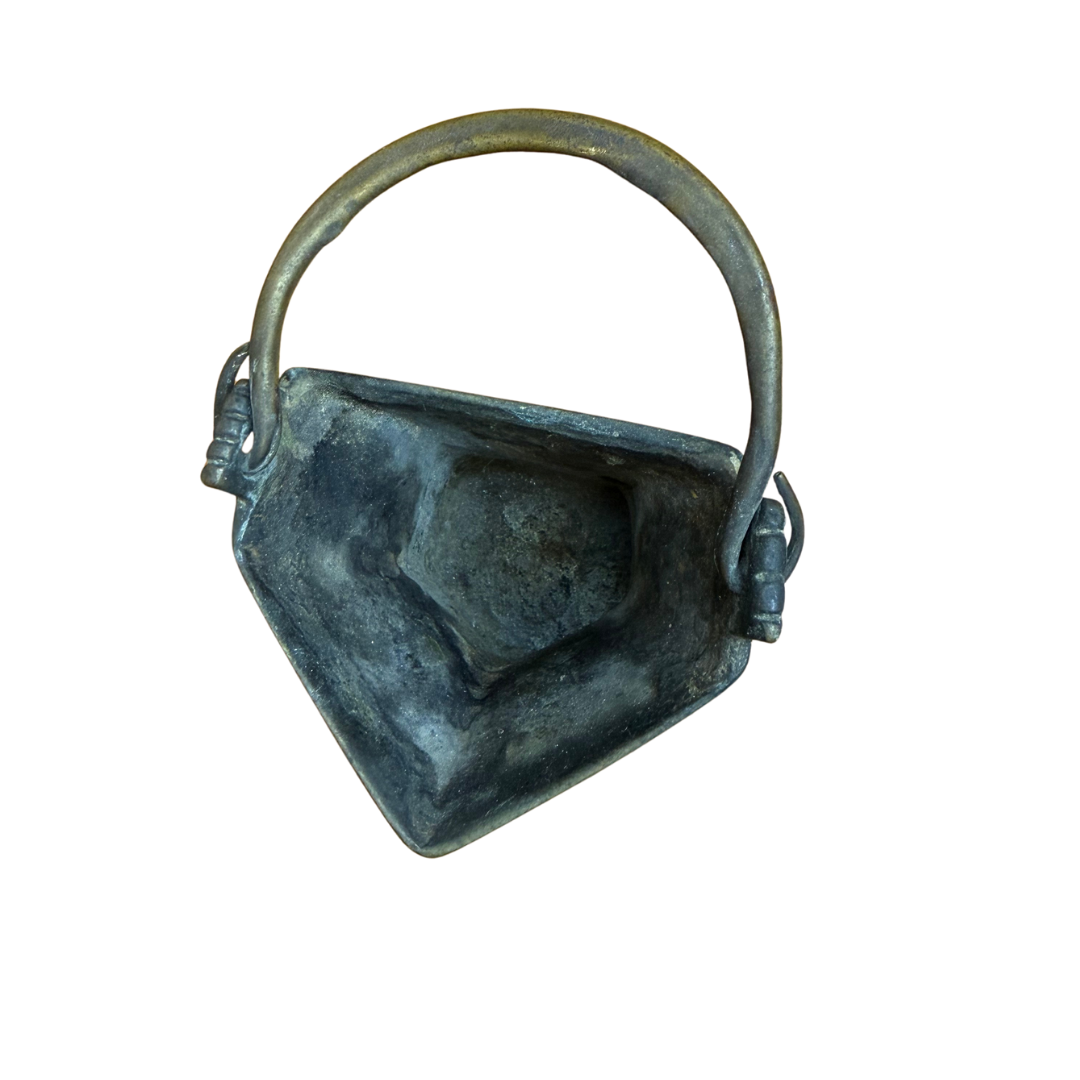 Bénitier en bronze