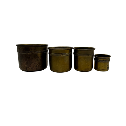 Lot de 4 petits pots en laiton