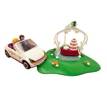 Lot Playmobil – Mari et femme avec accessoires et voiture de mariés