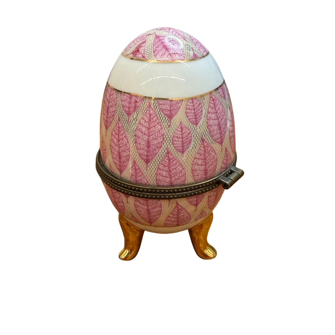 Œuf en porcelaine de Limoges