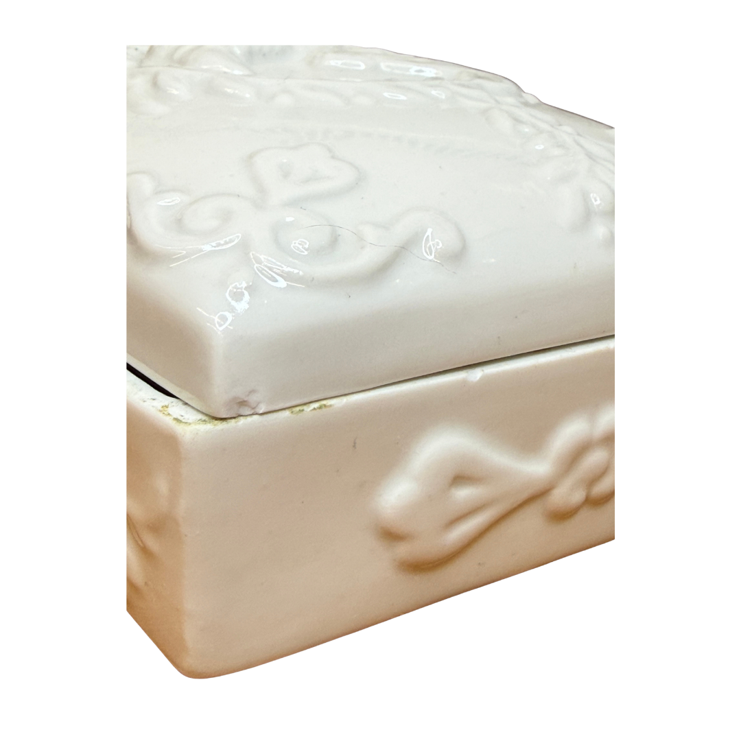 Boîte en porcelaine décor aigle royal