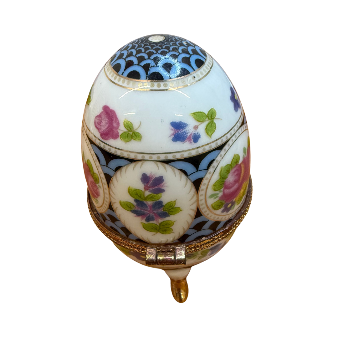 Œuf en porcelaine