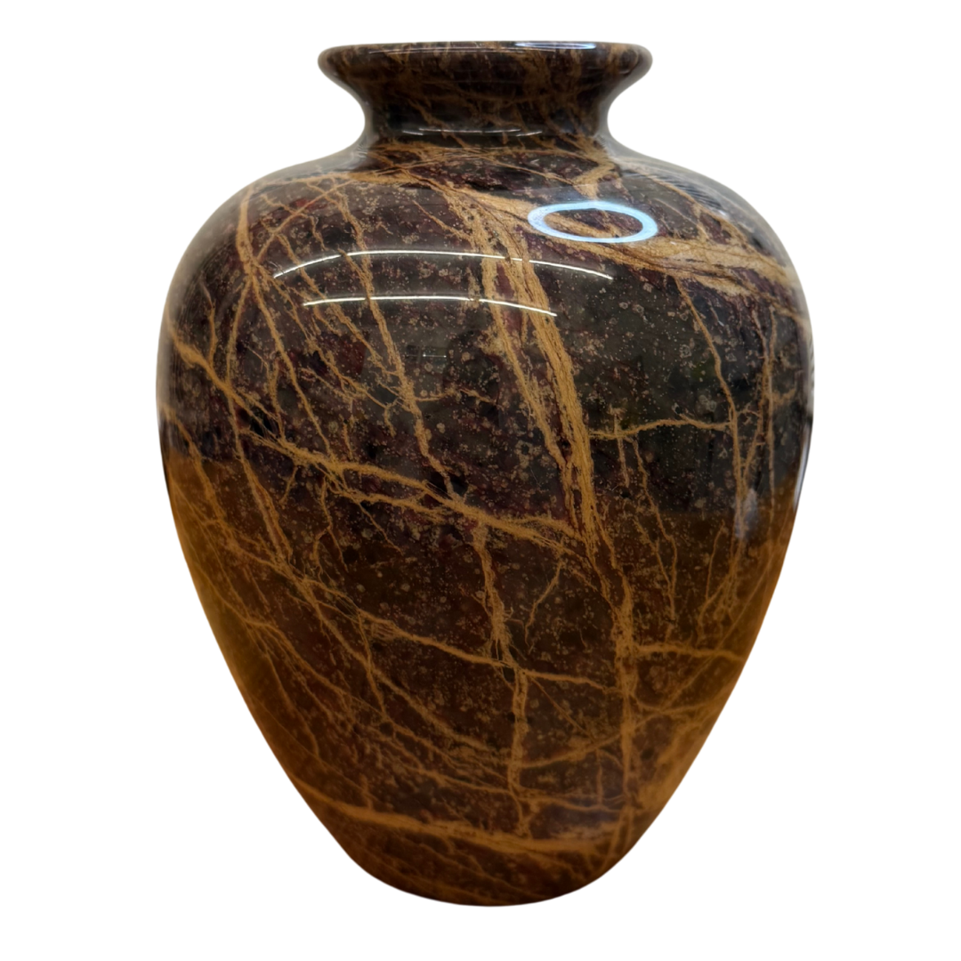 Vase en marbre marron