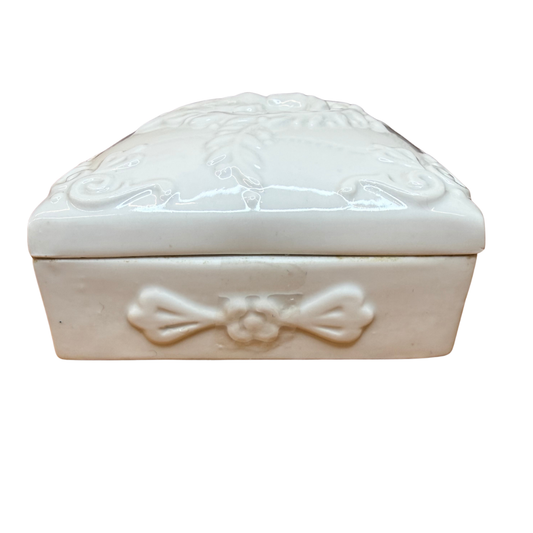 Boîte en porcelaine décor aigle royal