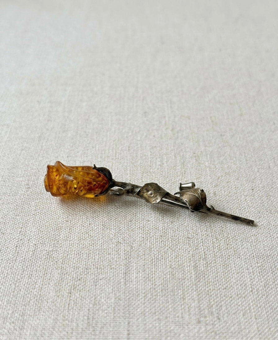 Broche en forme de rose